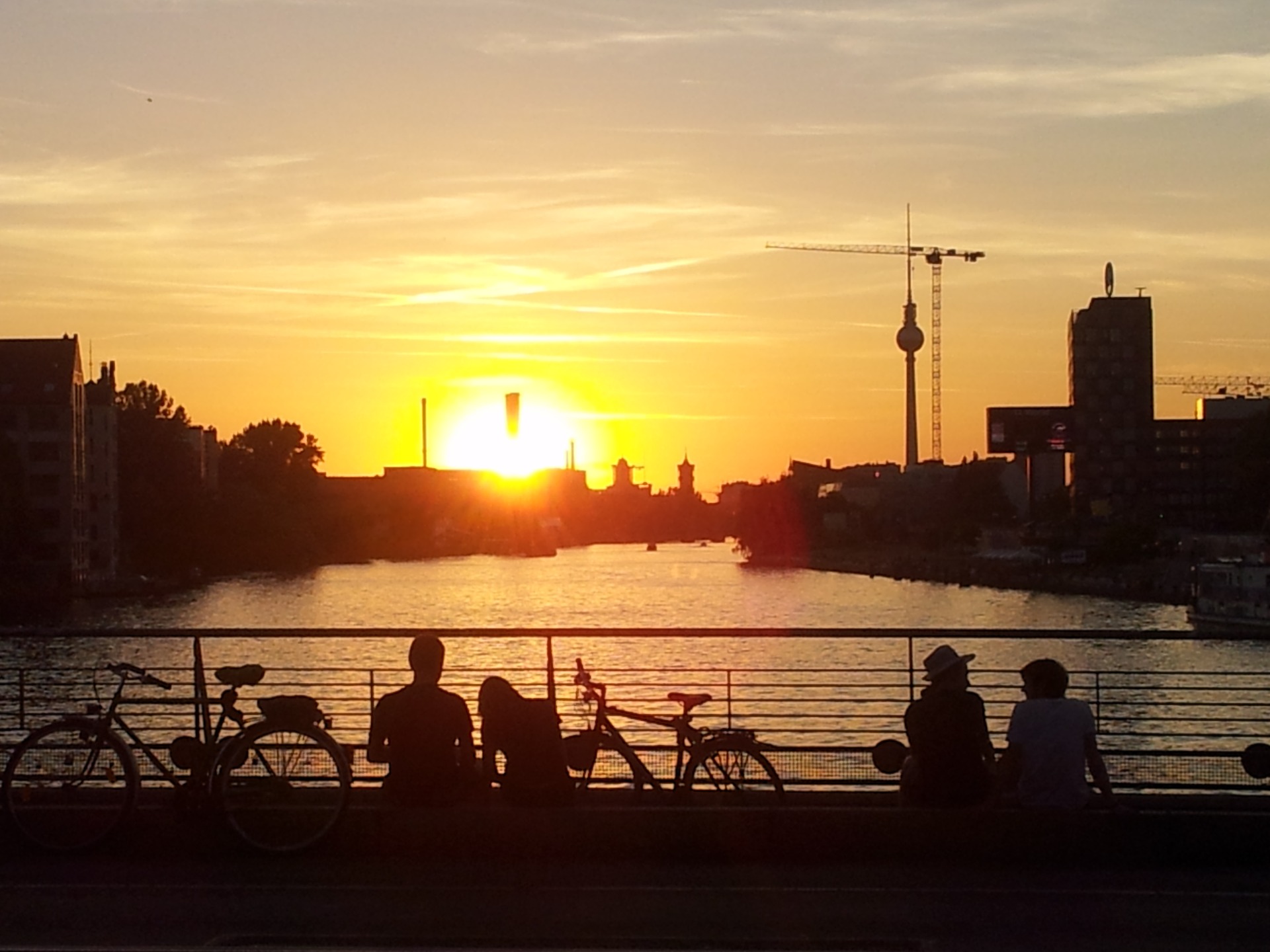 Berlin_Sonnenuntergang © visitBerlin, Foto: Claudia Sult